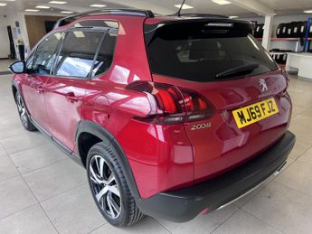 PEUGEOT 2008 1.2 PureTech GT Line