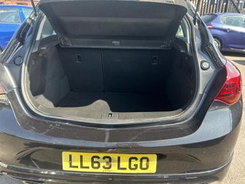 VAUXHALL ASTRA 1.4 T 16v SRi