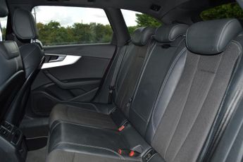 AUDI A4 AVANT 2.0 TFSI S line