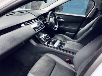 LAND ROVER RANGE ROVER VELAR 2.0 D180