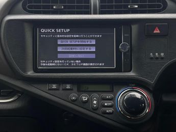 TOYOTA AQUA Hybrid Automatic 1.5 Euro 5 5dr