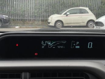 TOYOTA AQUA Hybrid Automatic 1.5 Euro 5 5dr