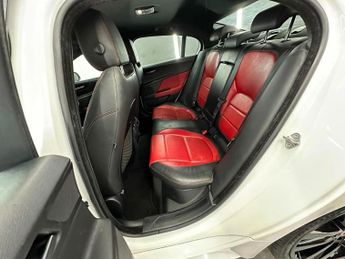 JAGUAR XE 2.0d R-Sport Auto Euro 6 (s/s) 4dr