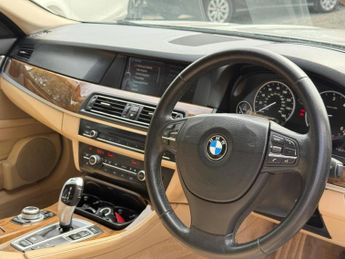 BMW 5 SERIES 3.0 535d SE Steptronic Euro 5 (s/s) 4dr