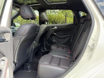 MERCEDES-BENZ B CLASS 1.6 B180 AMG Line