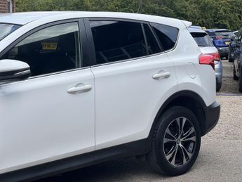 TOYOTA RAV4 2.0 V-Matic Icon