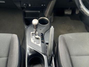 TOYOTA RAV4 2.0 V-Matic Icon