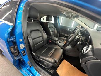 MERCEDES-BENZ A CLASS 2.1 A200d Sport (Premium) 7G-DCT Euro 6 (s/s) 5dr