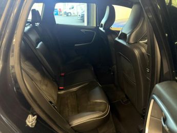 VOLVO XC60 2.0 R-Design D4 (181hp)