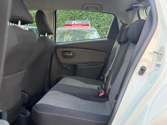 TOYOTA YARIS 1.5 VVT-h Icon E-CVT Euro 6 5dr