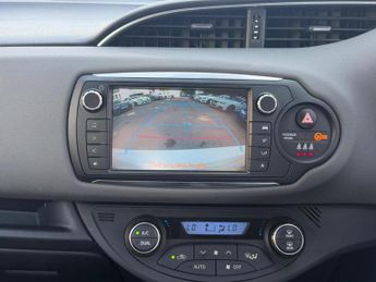 TOYOTA YARIS 1.5 VVT-h Icon E-CVT Euro 6 5dr