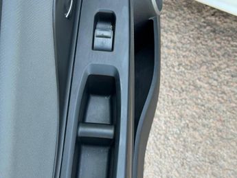 TOYOTA YARIS 1.5 VVT-h Icon E-CVT Euro 6 5dr