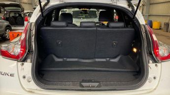 NISSAN JUKE 1.6 Tekna XTRON Euro 6 5dr