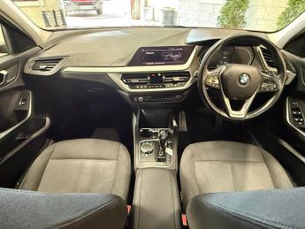 BMW 1 SERIES 1.5 118i SE