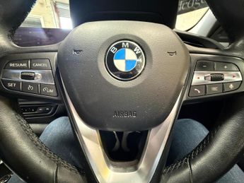 BMW 1 SERIES 1.5 118i SE