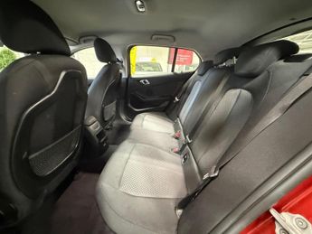 BMW 1 SERIES 1.5 118i SE