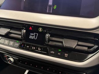 BMW 1 SERIES 1.5 118i SE