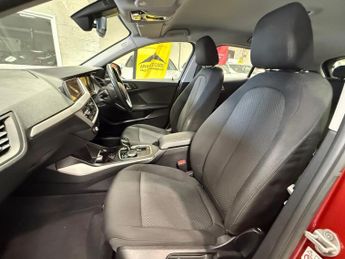 BMW 1 SERIES 1.5 118i SE