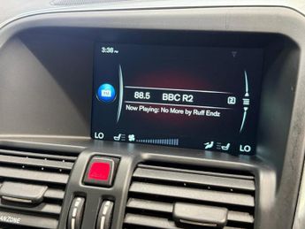 VOLVO XC60 2.4 SE Lux Nav D5 AWD