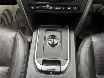LAND ROVER DISCOVERY SPORT 2.0 TD4 Landmark Auto 4WD Euro 6 (s/s) 5dr