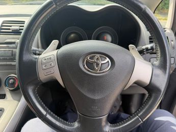 TOYOTA AURIS 1.4 D-4D T3