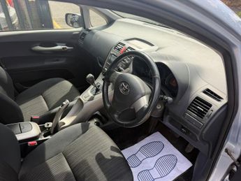 TOYOTA AURIS 1.4 D-4D T3