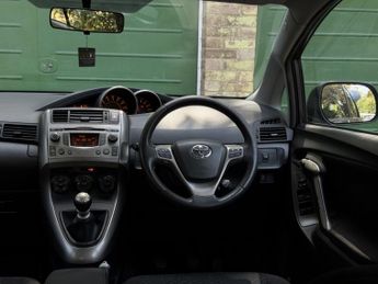 TOYOTA VERSO 2.0 D-4D TR
