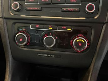 VOLKSWAGEN GOLF 2.0 TDI GT