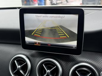 MERCEDES-BENZ A CLASS 1.6 A180 Sport