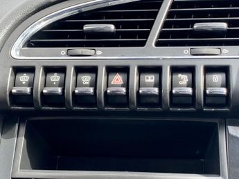 PEUGEOT 3008 1.6 BlueHDi Allure