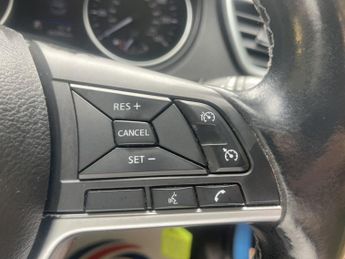 NISSAN QASHQAI 1.3 DIG-T Acenta Premium