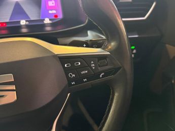 SEAT LEON 1.0 eTSI MHEV SE Dynamic
