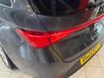 SEAT LEON 1.0 eTSI MHEV SE Dynamic