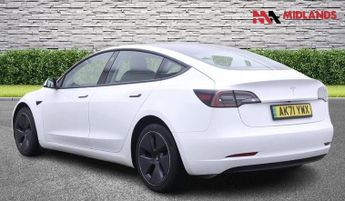 TESLA MODEL 3 Standard Range Plus Auto RWD 4dr