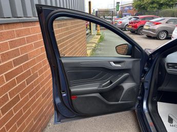 FORD FOCUS 1.5 EcoBlue ST-Line X