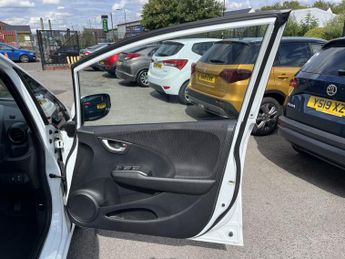 HONDA JAZZ 1.4 i-VTEC ES Plus