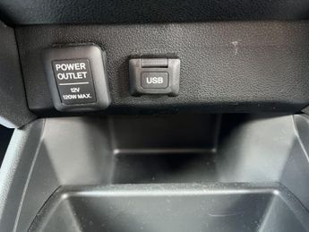 HONDA JAZZ 1.4 i-VTEC ES Plus