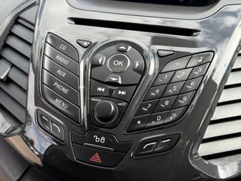 FORD ECOSPORT 1.0T EcoBoost Titanium