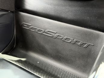 FORD ECOSPORT 1.0T EcoBoost Titanium