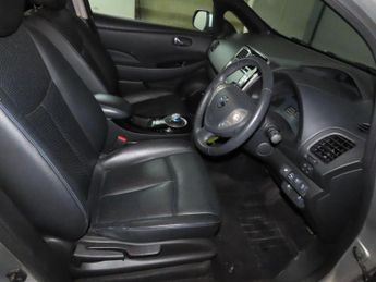 NISSAN LEAF 30kWh Tekna Auto 5dr