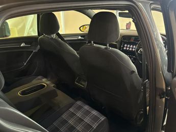 VOLKSWAGEN GOLF 2.0 TDI BlueMotion Tech GTD