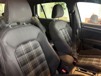 VOLKSWAGEN GOLF 2.0 TDI BlueMotion Tech GTD