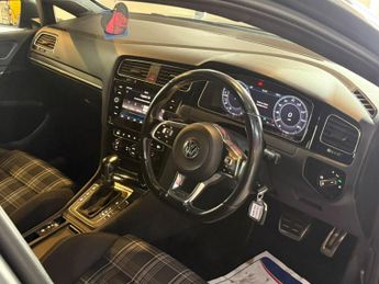 VOLKSWAGEN GOLF 2.0 TDI BlueMotion Tech GTD