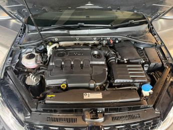 VOLKSWAGEN GOLF 2.0 TDI BlueMotion Tech GTD
