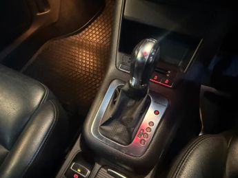 VOLKSWAGEN TIGUAN 2.0 TDI BlueMotion Tech R-Line