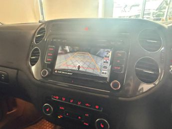 VOLKSWAGEN TIGUAN 2.0 TDI BlueMotion Tech R-Line
