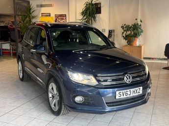 VOLKSWAGEN TIGUAN 2.0 TDI BlueMotion Tech R-Line