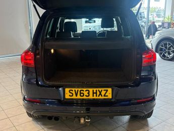 VOLKSWAGEN TIGUAN 2.0 TDI BlueMotion Tech R-Line