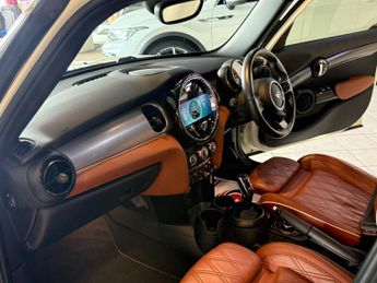 MINI HATCH 2.0 5-Door Hatch Cooper S Exclusive