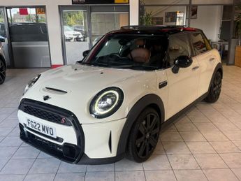 MINI HATCH 2.0 5-Door Hatch Cooper S Exclusive (CAT S)